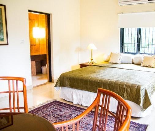 1265 เครสเซนต์ วิลลา Hotel แคนโดลิม ภายนอก รูปภาพ